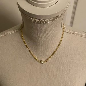 NEW! Uncommon James Statement Pearl Necklace ✨